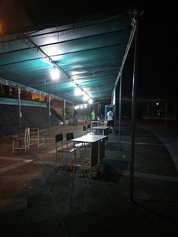 Tenda Miring dengan Instalasi Lampu & stop contact